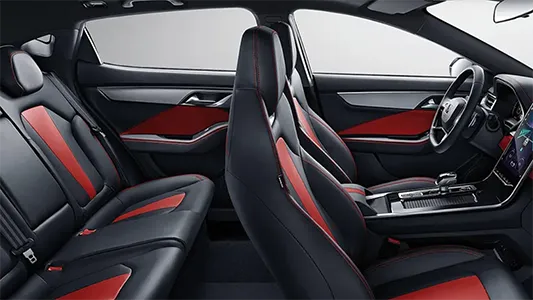 معایب kmc j7؛ ارگونومی صندلی ها