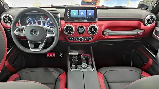 عکس داخل bj40 جزو بهترین خودرو آفرود